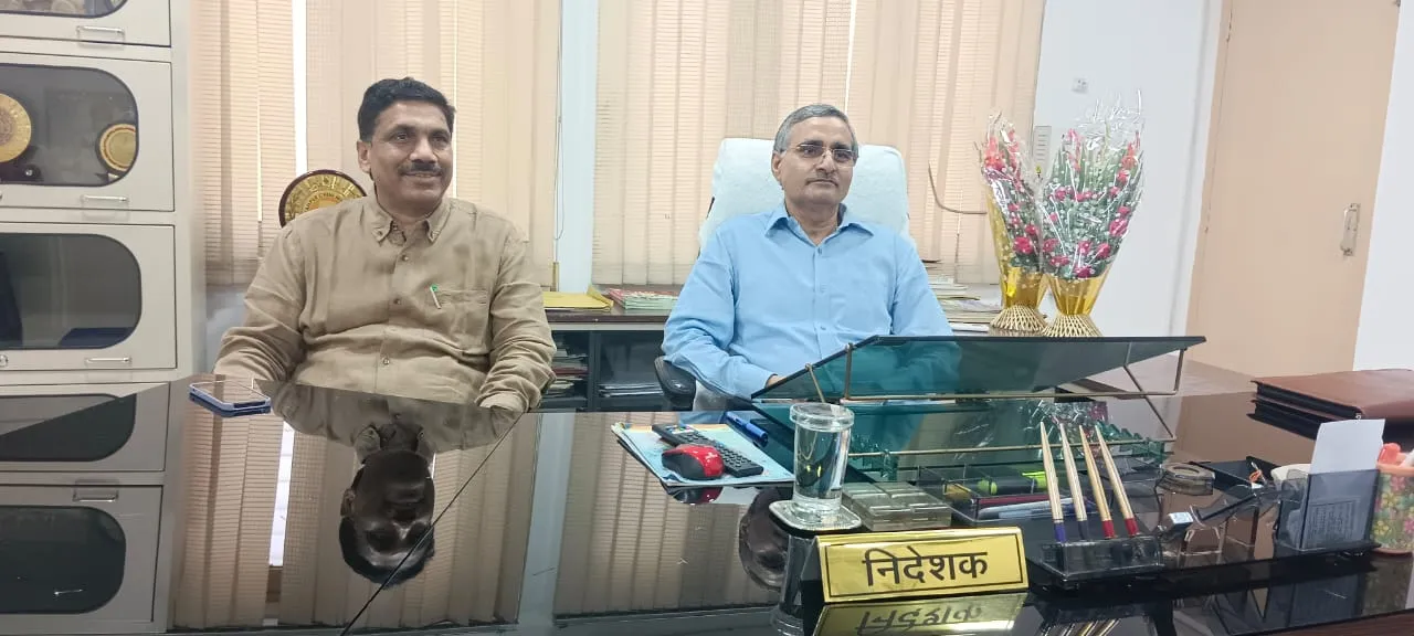 शाहजहांपुर: अपर गन्ना आयुक्त वीके शुक्ल को  शासन ने सौंपा निदेशक का अतिरिक्त प्रभार