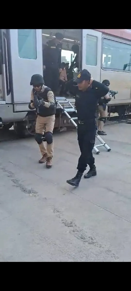एटीएस ने लखनऊ मेट्रो में किया एंटी हाईजैकिंग सुरक्षा अभ्यास,मेट्रो में सुरक्षित यात्रा कर सकेंगे यात्री