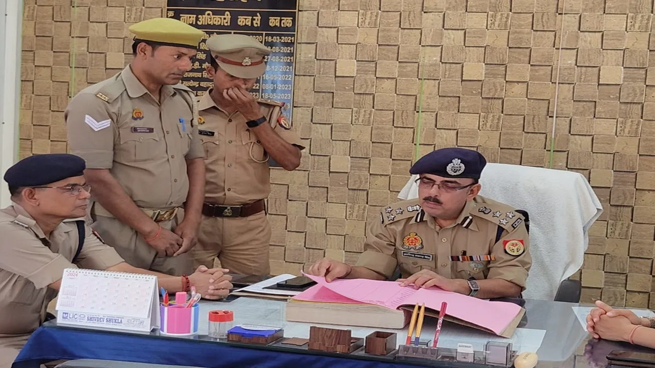 बहराइच: लोकसभा चुनाव की तैयारियों की DIG ने परखी जिले की सुरक्षा व्यवस्था