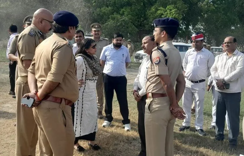 प्रधानमंत्री की सभा को लेकर मची खलबली, कमिश्नर- एडीजी और आईजी भी पहुंचे पीलीभीत...सभास्थल के लिए देखी जमीन 