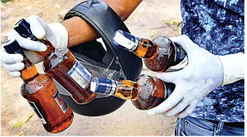 रुद्रपुर: फास्ट फूड की दुकान में बिक रही अंग्रेजी शराब बरामद