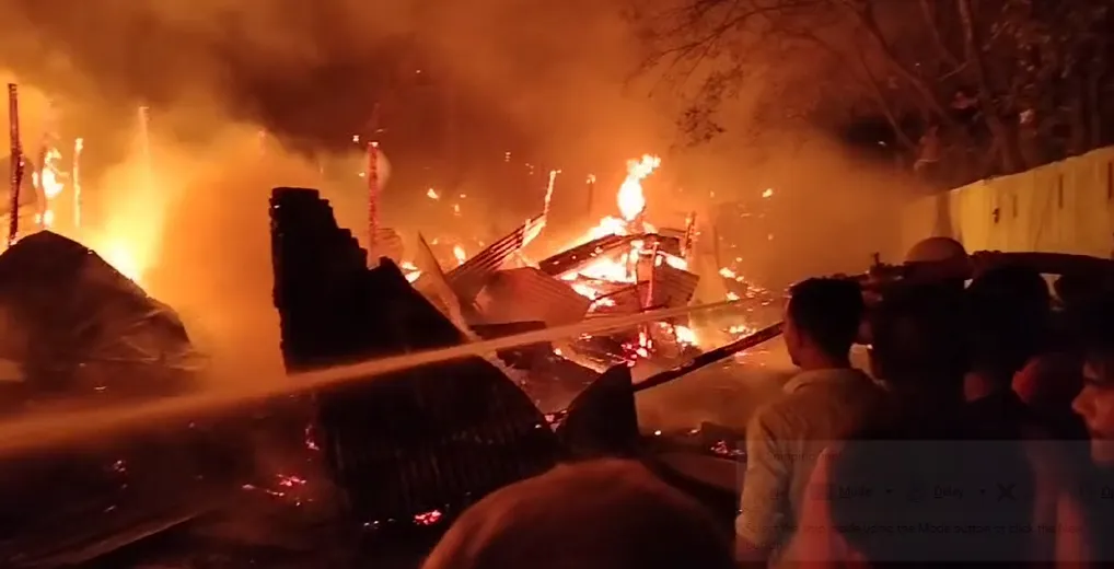 हल्द्वानी:  न टीन की छत बची और न बिछौना... सिसकते-सिसकते गुजर गई रात