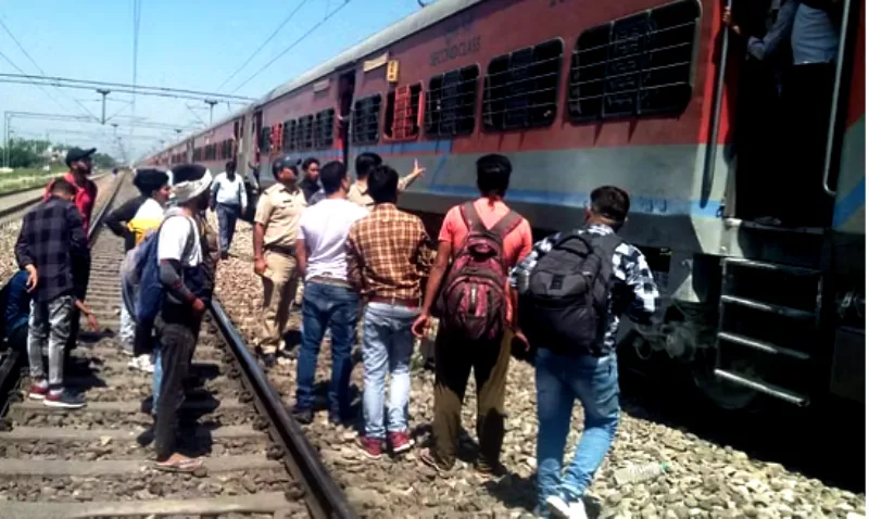 रुड़की: अहमदाबाद-ऋषिकेश योगा एक्सप्रेस ट्रेन के कोच में लगी आग