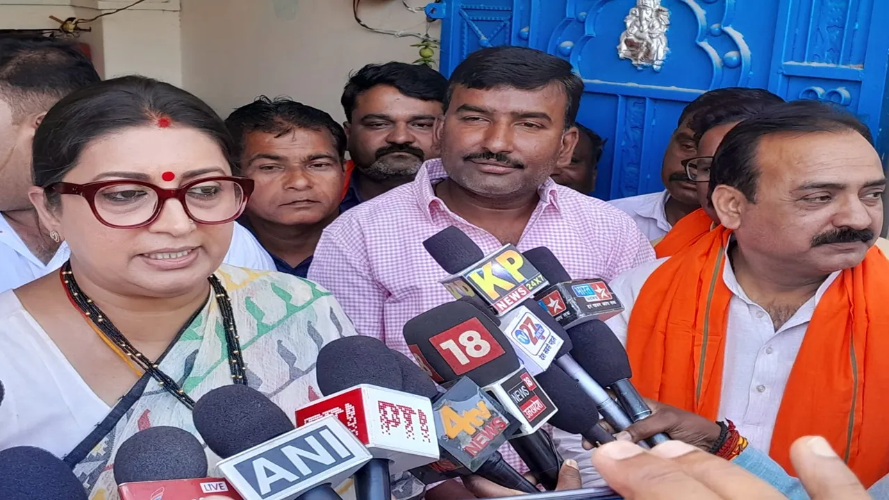 रायबरेली: चुनाव जीतने के लिए राहुल गांधी ने PFI से ली मदद, स्मृति ईरानी ने बोला हमला