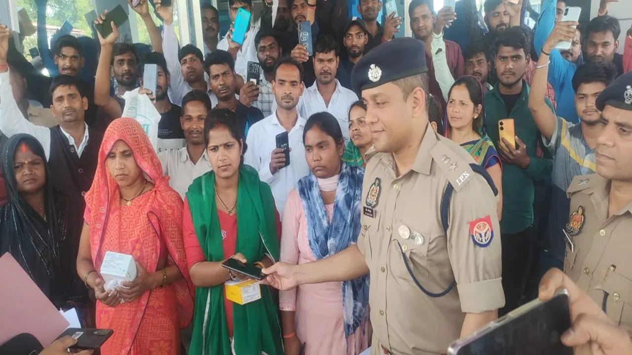अंबेडकरनगर: रिकवरी सेल ने 37 लाख रुपए के 183 मोबाइल किए बरामद 