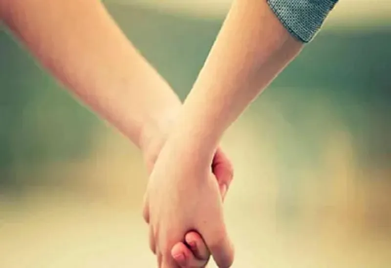 संभल : शादी से 19 दिन पहले शादीशुदा प्रेमिका के साथ पकड़ा गया युवक