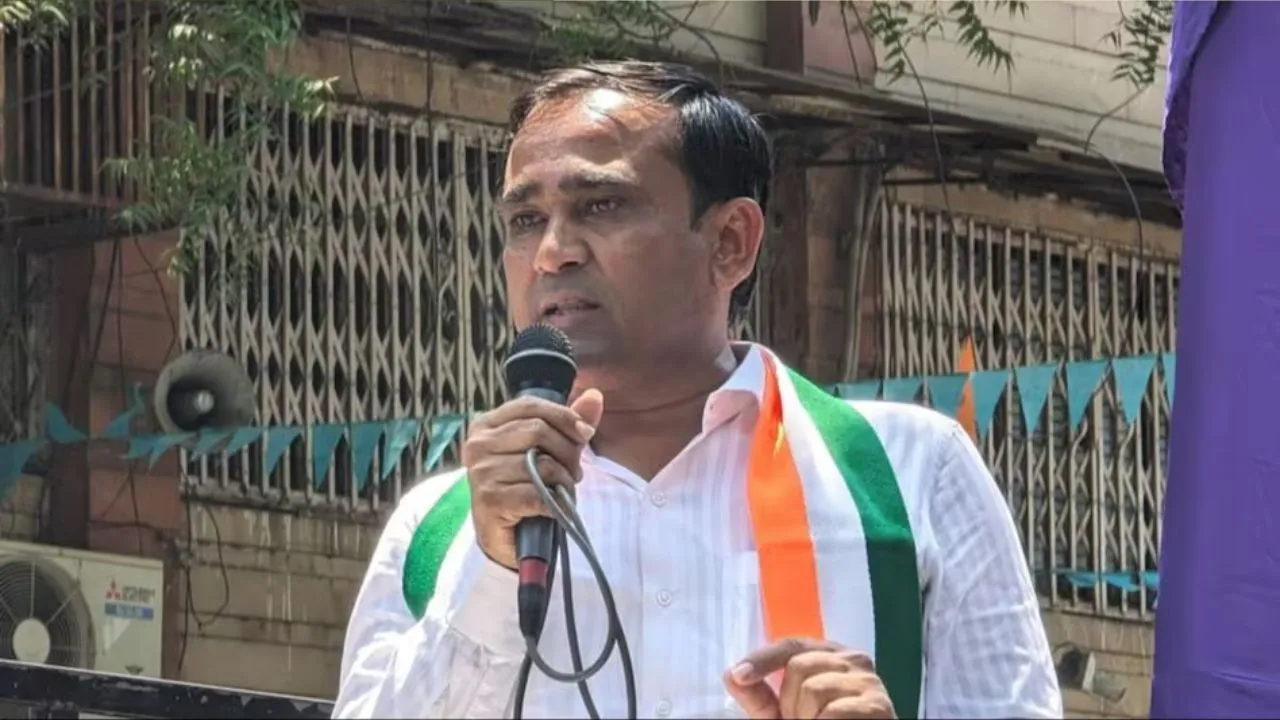 Lok Sabha Election 2024: सूरत लोकसभा सीट से कांग्रेस उम्मीदवार कुंभाणी का नामांकन पत्र खारिज, जानें वजह 