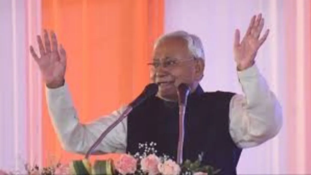 CM नीतीश का परिवारवाद के बहाने लालू के परिवार पर हमला, बोले- 'इतना ज्यादा पैदा करना चाहिए बाल-बच्चा लेकिन...'