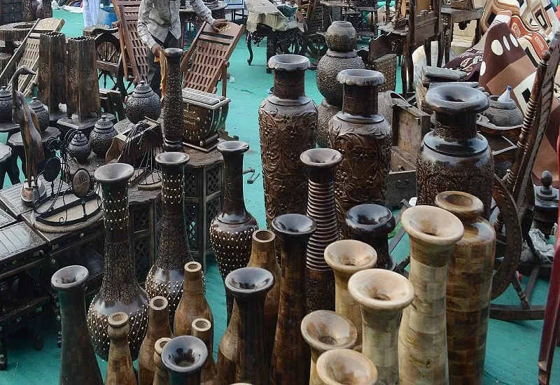 Sambhal News : 400 करोड़ का हैंडीक्राफ्ट कारोबार, पर माल ढुलाई को रेल संसाधन नहीं 