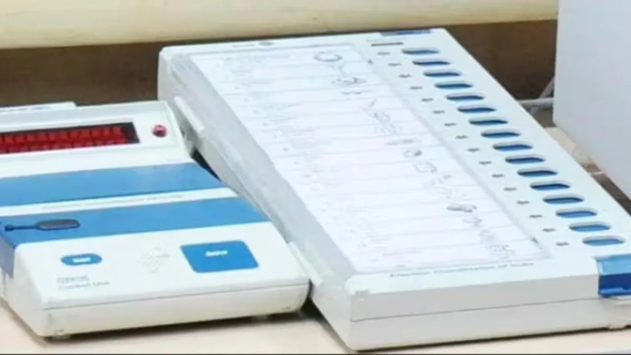 बाराबंकी: सपाइयों के गढ़ में पहली बार EVM में नहीं दिखेगी साइकिल