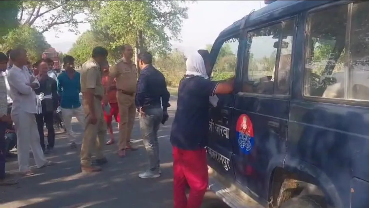 चलती बस से कूदा नेपाली नागरिक, बस के पिछले टायर के नीचे आने से युवक की दबकर मौत