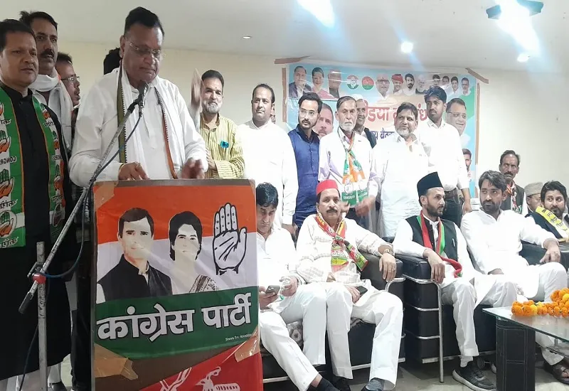 संभल : देश से नफरत मिटाने के लिए भाजपा को सत्ता से बाहर करना जरूरी-अविनाश पांडेय