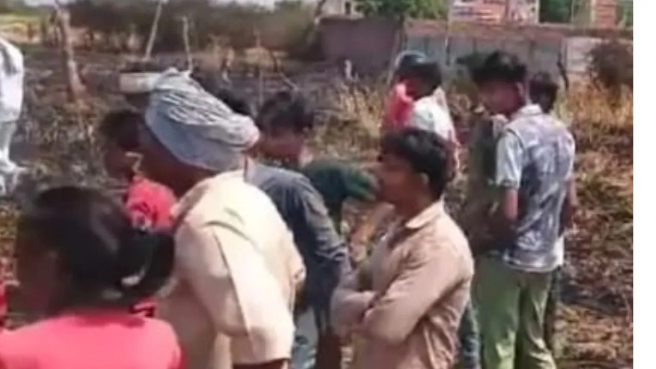 Kanpur Fire: खेतों में लगी आग...लाखों रुपये की फसल जलकर खाक, किसानों के चेहरे पर छाई मायूसी