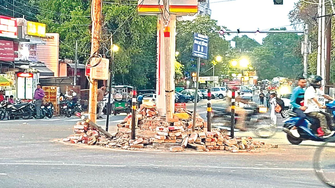 Kanpur News: शहर के 10 चौराहों पर बनेंगे हाईटेक ट्रैफिक बूथ...यू-टर्न की संख्या भी और बढ़ेगी