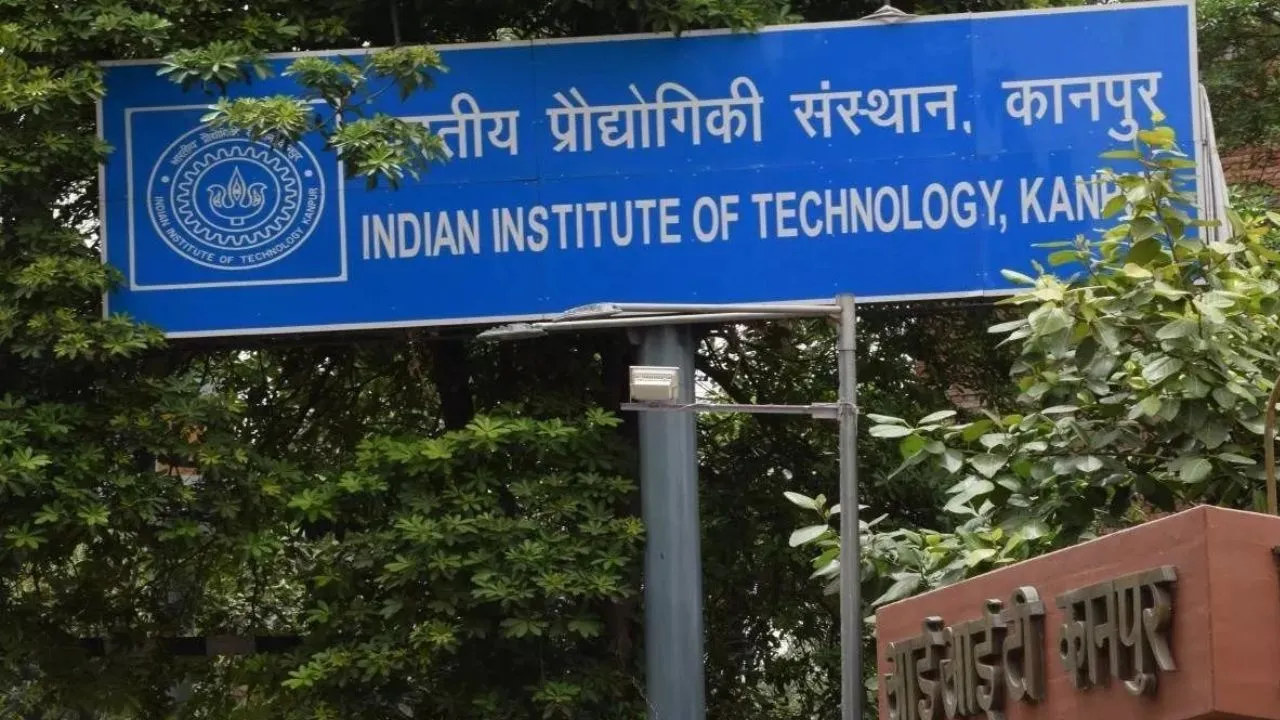 Kanpur: वाहन प्रदूषण कम करने पर शोध करेगा IIT; नेशनल ऑटोमोटिव टेस्ट ट्रैक्स के साथ हुआ समझौता