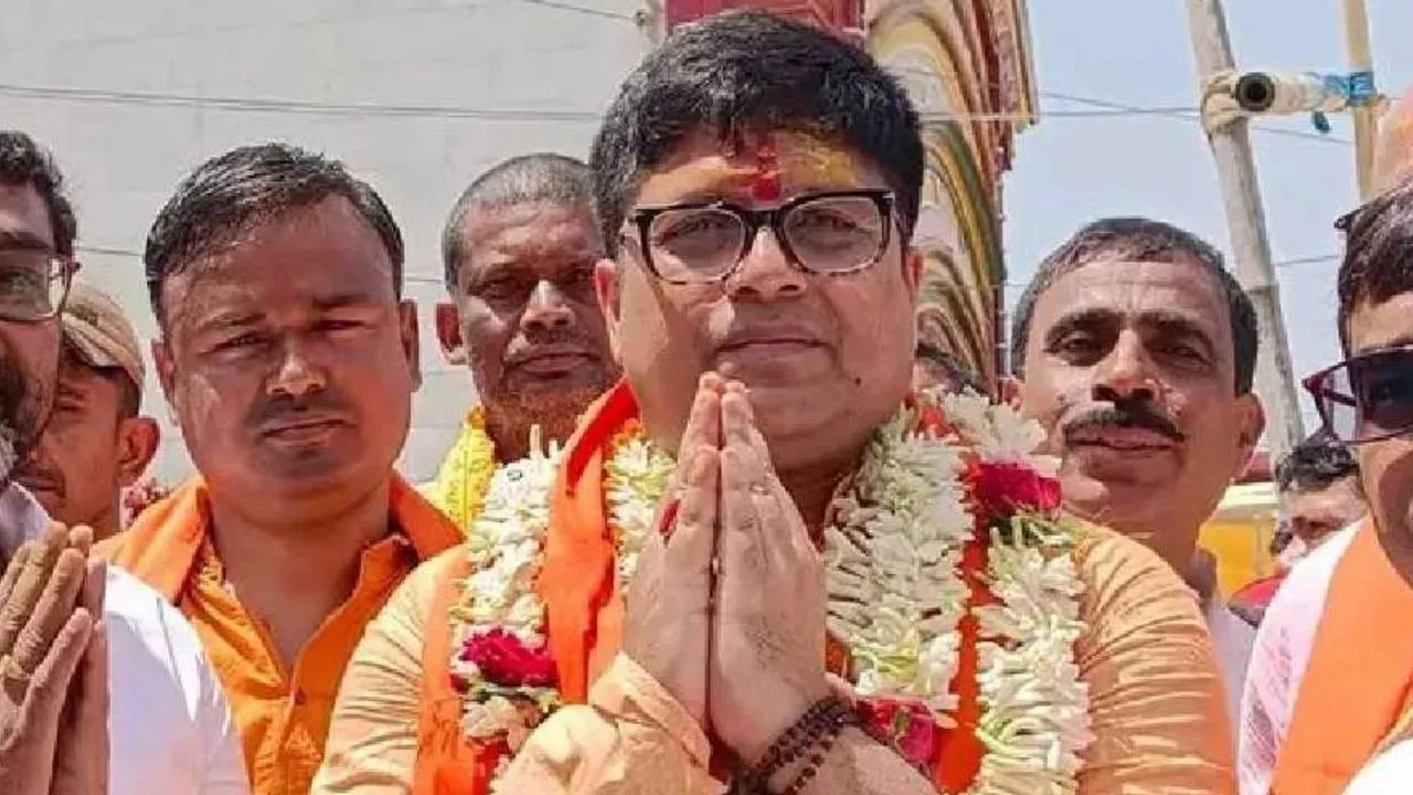 Lok Sabha Election 2024: बीरभूम से भाजपा प्रत्याशी के रूप में नामांकन खारिज होने के बाद SC पहुंचे पूर्व आईपीएस अधिकारी 
