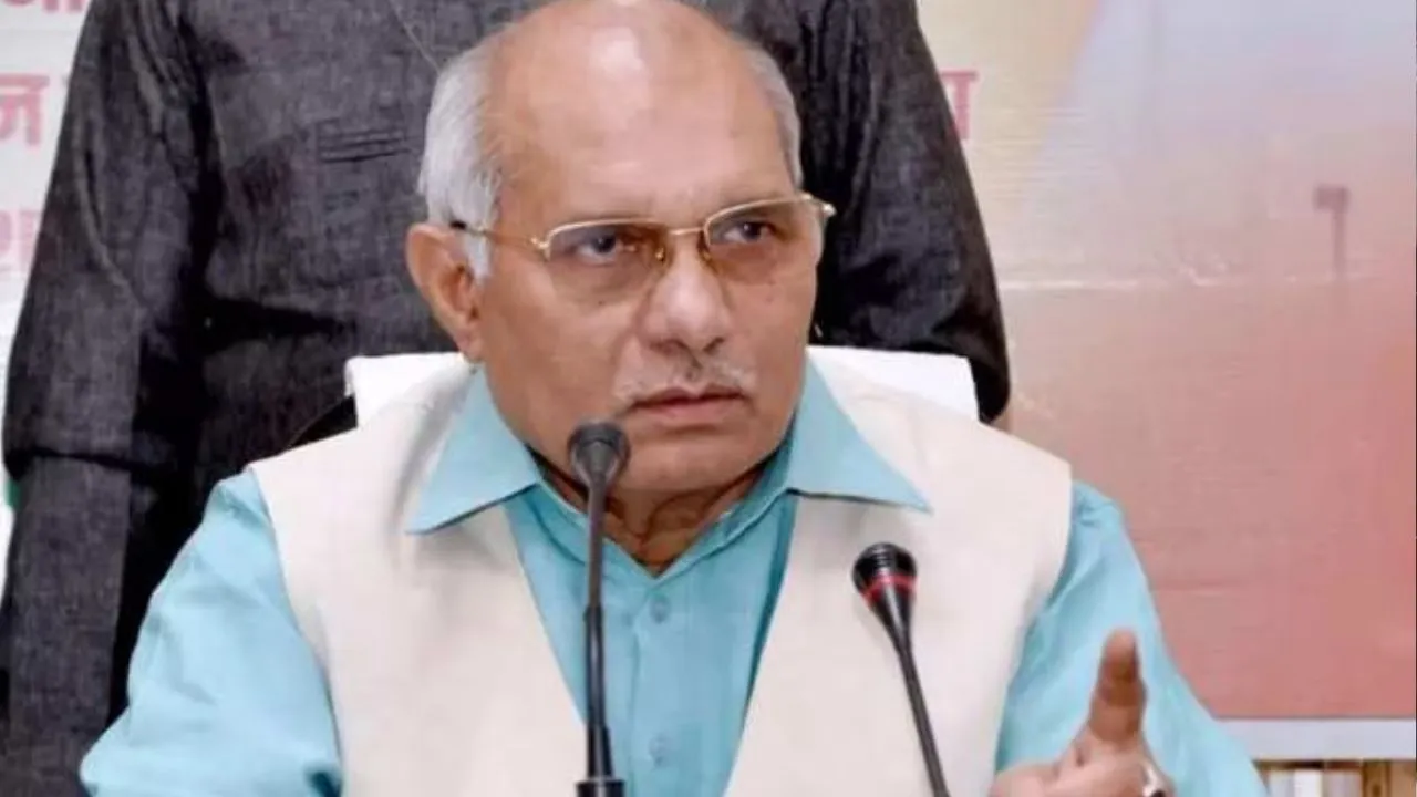 बरेली: आंवला सांसद की कथित टिप्पणी से नाराज ब्राह्मण समाज के लोग मंत्री धर्मपाल सिंह से मिले