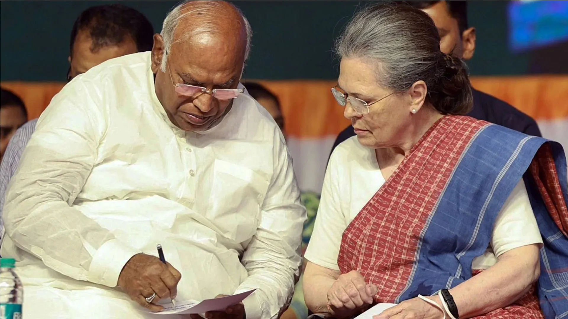 जयपुर में कांग्रेस की रैली आज, खड़गे और सोनिया गांधी भी लेंगे भाग 