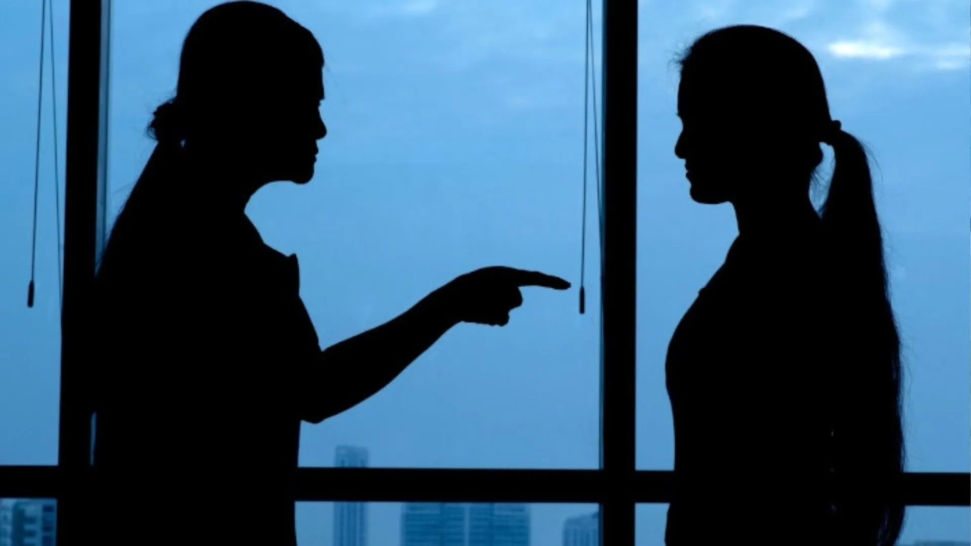 Bareilly News: प्रेमी के साथ गई युवती एक दिन बाद लौटी घर, मां ने लगाई फटकार तो दे दी जान