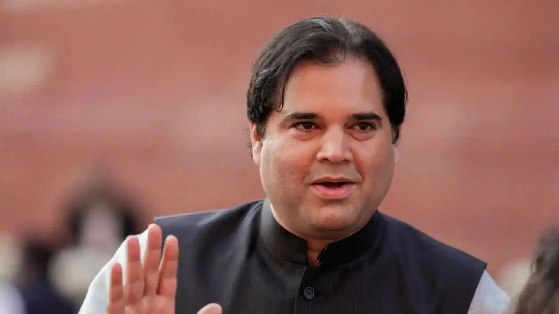 पीलीभीत: ...तो वरुण गांधी को कहीं और चुनाव मैदान में उतार सकती है भाजपा! जानिए पूरा मामला