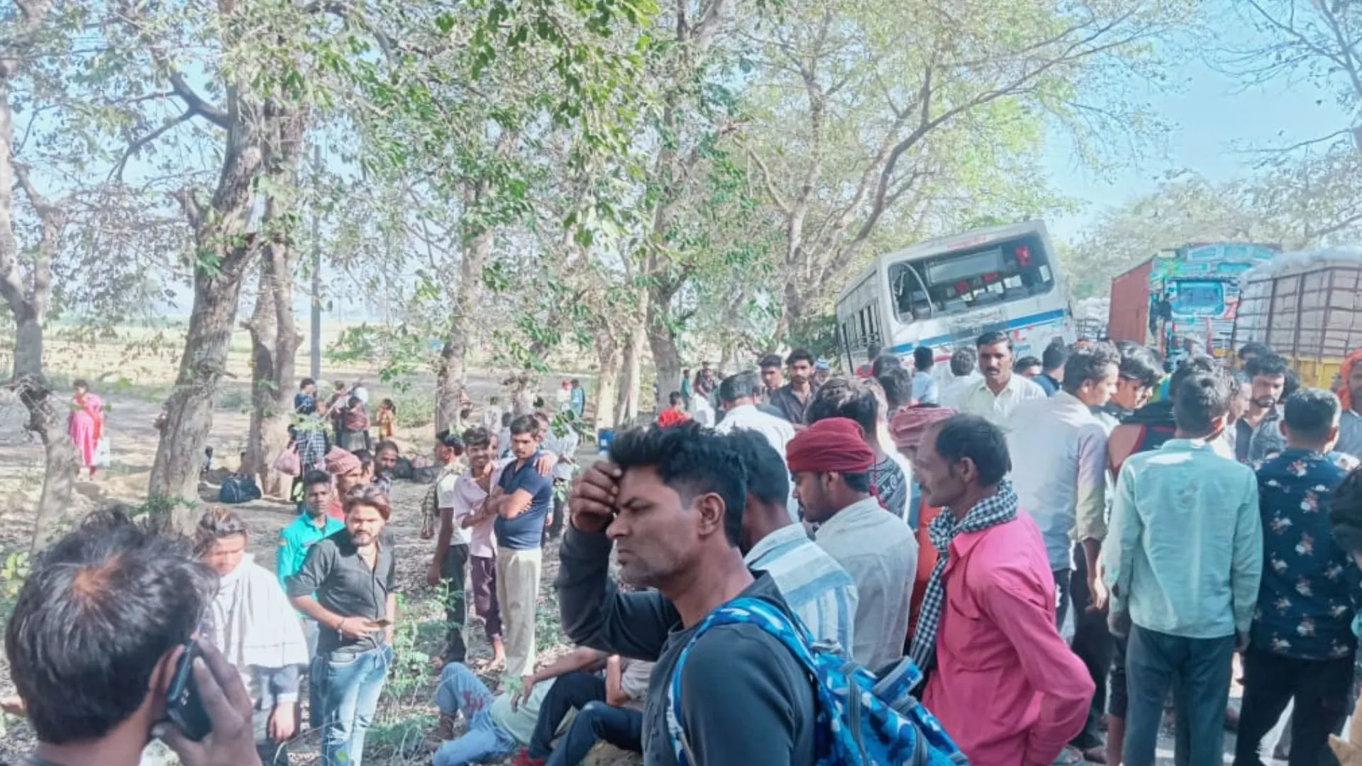 बदायूं: ओवरटेक करते समय भिड़ी दो रोडवेज बसें, पांच यात्री घायल