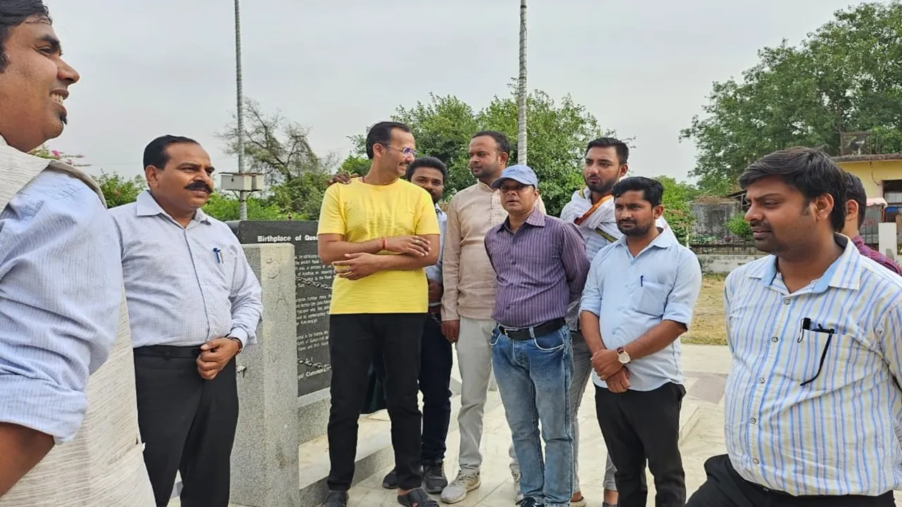 अयोध्या: धरोहरों से रूबरू हुए प्रशिक्षु टूरिस्ट गाइड, अयोध्या के विभिन्न स्थलों का किया भ्रमण