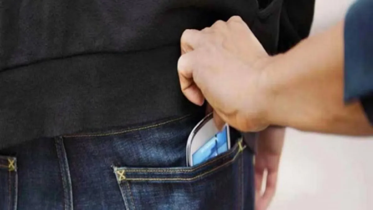 हल्द्वानी: मुख्यमंत्री के रोड शो में जेब कतरों ने कई नेताओं की जेब काटी