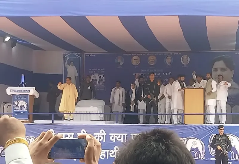 मुरादाबाद में मायावती बोलीं- बसपा बिना किसी गठबंधन के सर्वसमाज के अधिकारों की रक्षा करने के लिए खड़ी है 