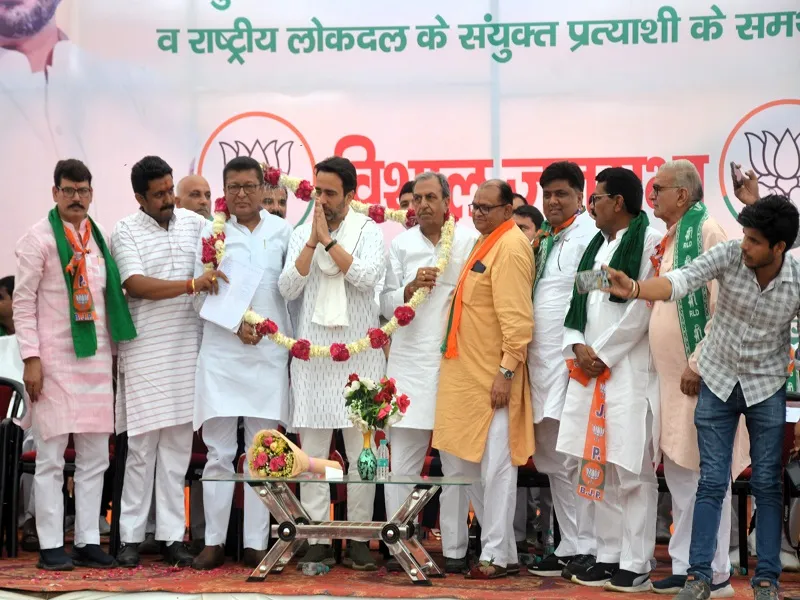 मुरादाबाद : जयंत चौधरी बोले- अखिलेश हमे दबाना चाहते थे इसलिए टूटे संबंध