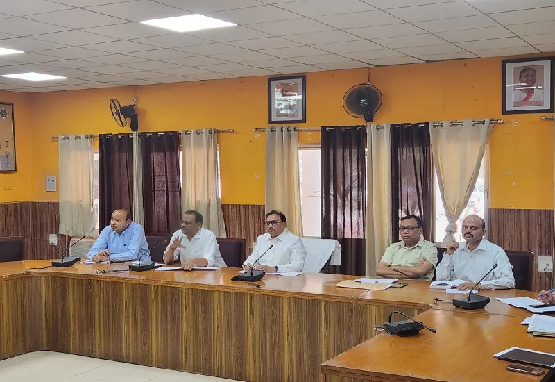 मुरादाबाद : गेहूं खरीद में अमरोहा की खराब प्रगति पर नोडल अधिकारी ने जताई नाराजगी, सर्किट हाउस सभागार में हुई बैठक