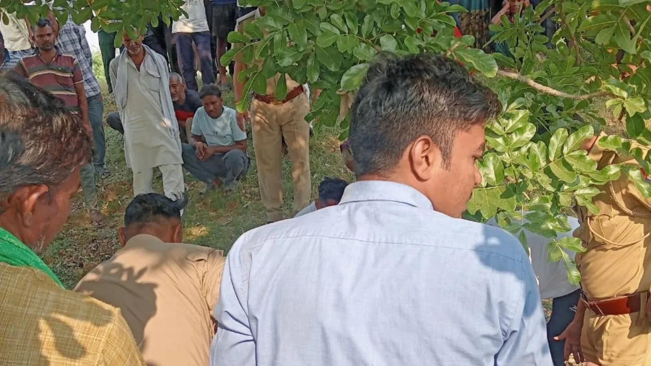  Hamirpur: युवक की हत्या के बाद सड़क किनारे फेंका शव...शरीर पर मिले चोट के निशान, पुलिस बोली- सड़क हादसे में हुई मौत