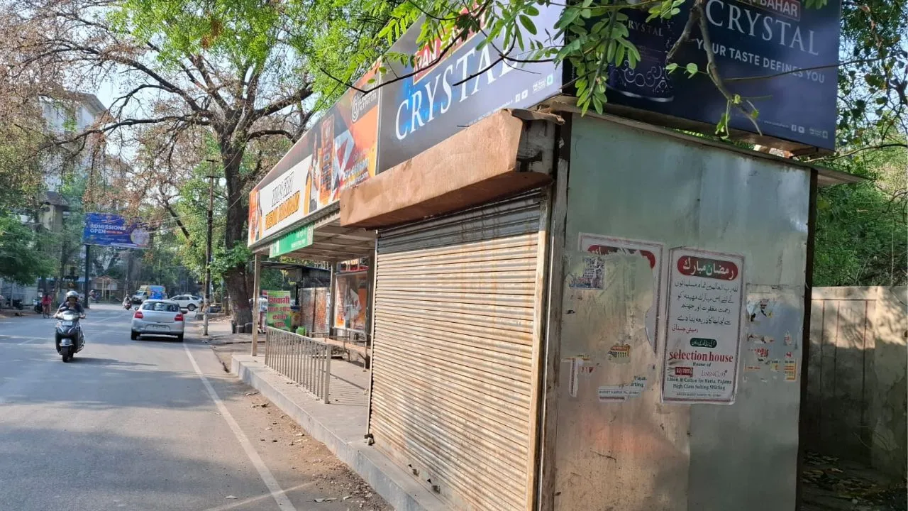 आज तक न बसें रुकीं और न आईं सवारियां...कानपुर का बस स्टॉप फांक रहा धूल, नगर निगम से विवाद के चलते योजना धड़ाम