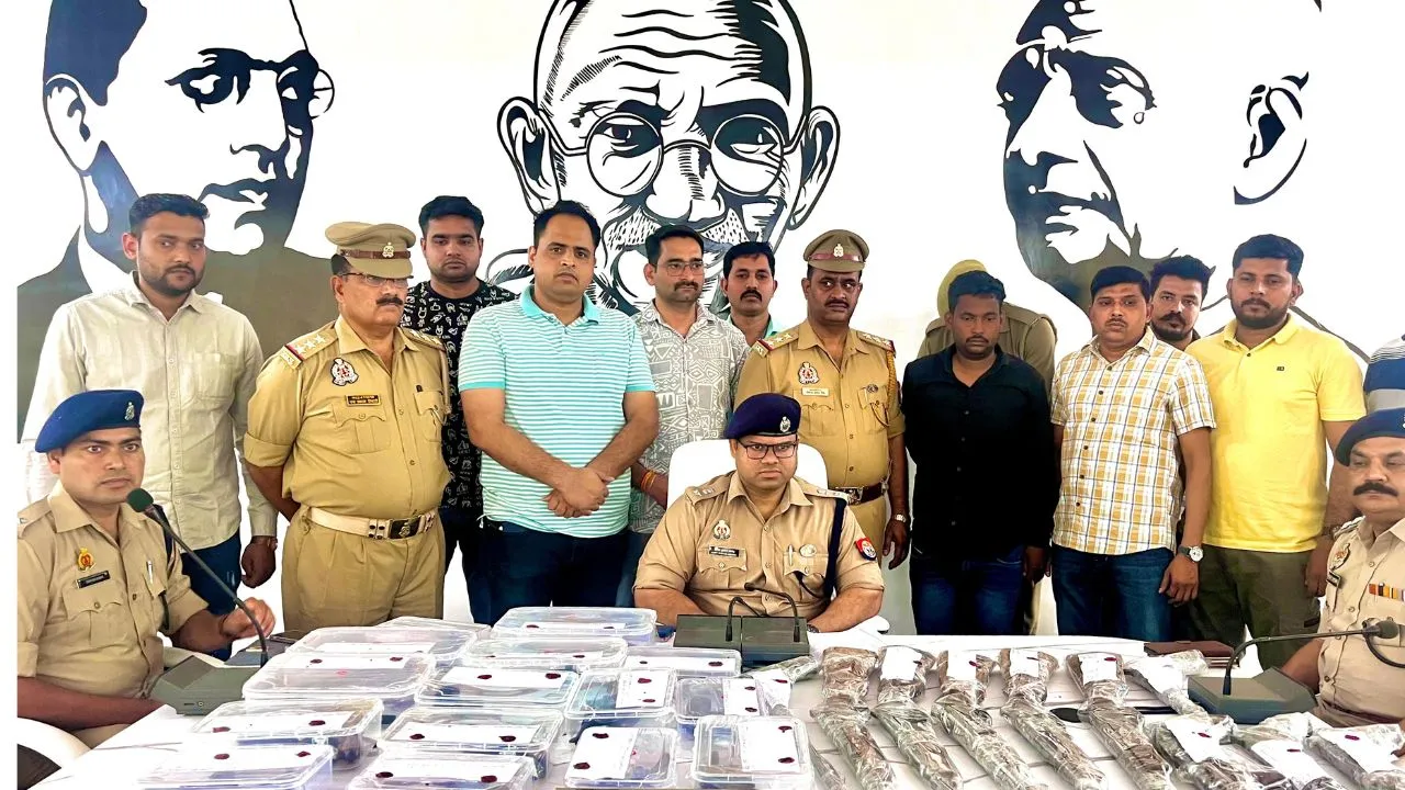 Kannauj: अवैध शस्त्र बनाने वाली फैक्ट्री का भंडाफोड, एक आरोपी गिरफ्तार, साथी फरार, कहीं चुनाव में गड़बड़ी के लिए तो नहीं हो रहे थे तैयार...
