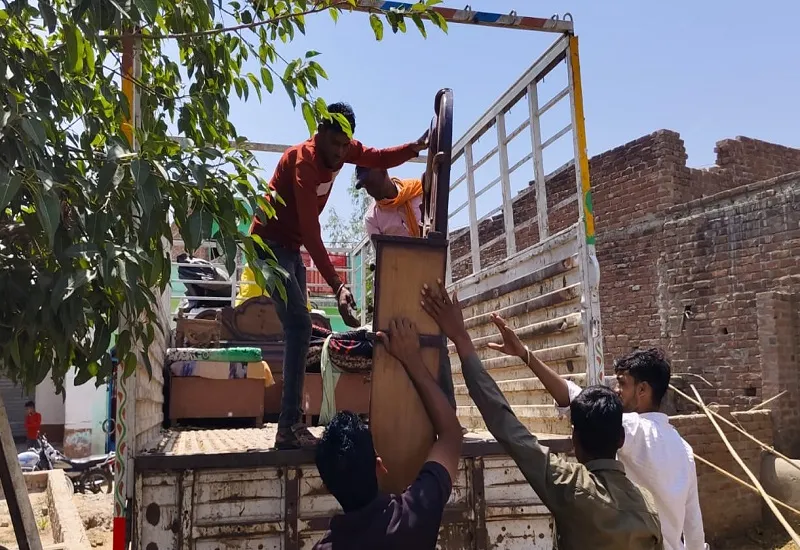 संभल : हत्यारों की गिरफ्तारी न होने व हिस्ट्रीशीटर के धमकाने पर परिवार ने किया पलायन