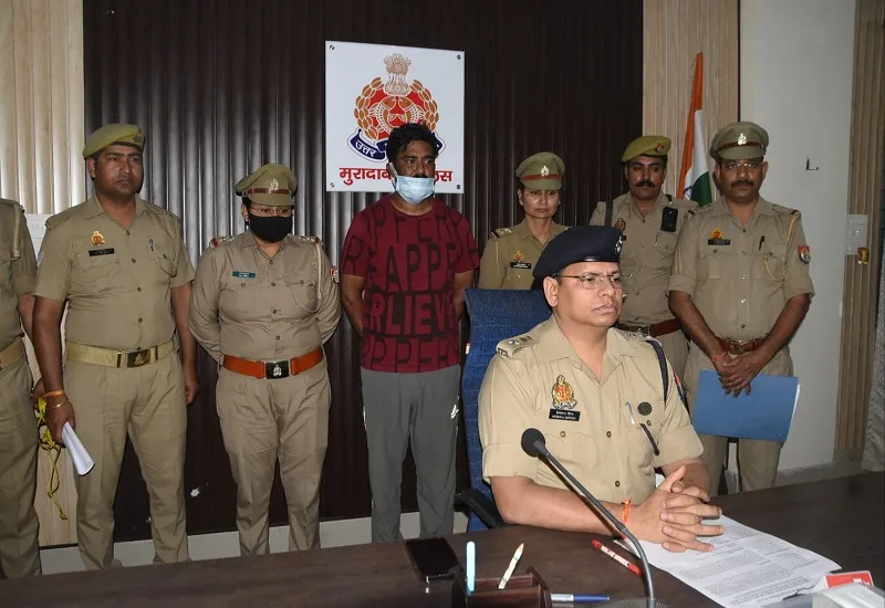 मुरादाबाद : फकीरपुरा में चल रही थी अवैध शस्त्र फैक्ट्री, एक गिरफ्तार...दूसरा फरार