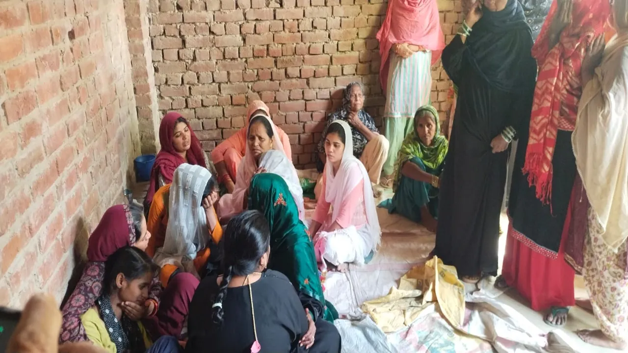 सुल्तानपुर : सिरफिरे पति ने पत्नी को गड़ासे से काट डाला, फिर खुद को लगा ली फांसी