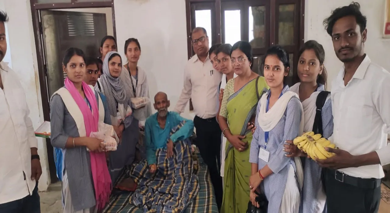 वृद्ध का अनुभव किसी भी राष्ट्र की धरोहर, आज भौतिकतावादी जीवन के कारण बुजुर्गों की स्थिति चिंतनीय: पांडेय 