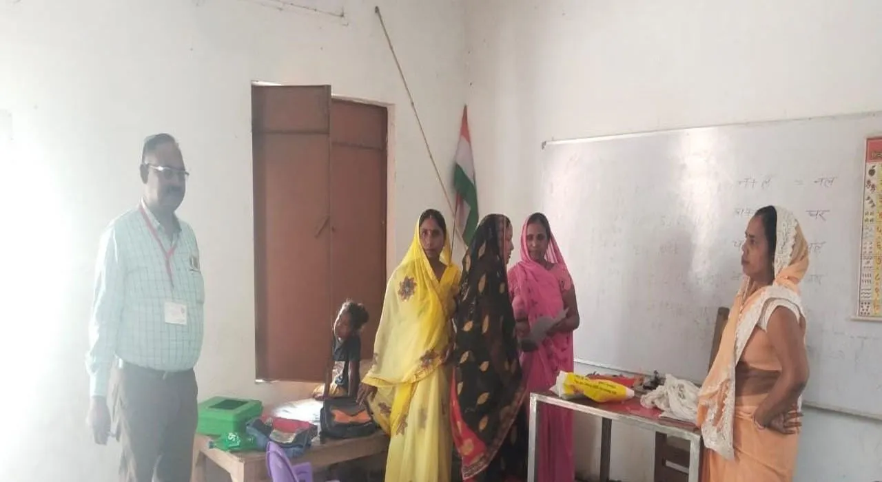 अंबेडकरनगर: सीडीपीओ ने आंगनबाड़ी केंद्रों का किया निरीक्षण, मिलीं कई खामियां, कार्रवाई के दिए निर्देश