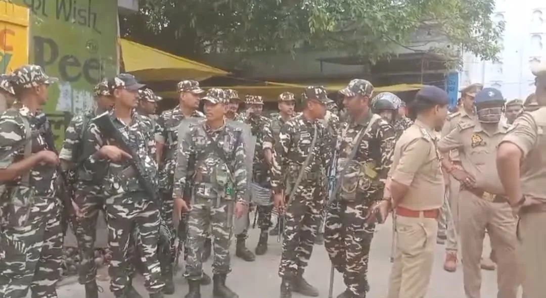  हरदोई: कड़ी सुरक्षा के बीच जामा मस्जिद में अलविदा की नमाज संपन्न