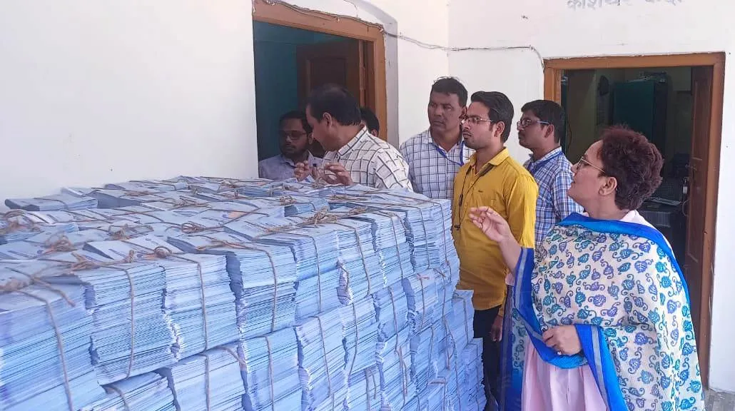 पीलीभीत: मतदाताओं के घर पहुंचेगी वोटर गाइड, जान सकेंगे ईवीएम से मतदान के तौर-तरीके, बीएलओ करेंगे वितरण