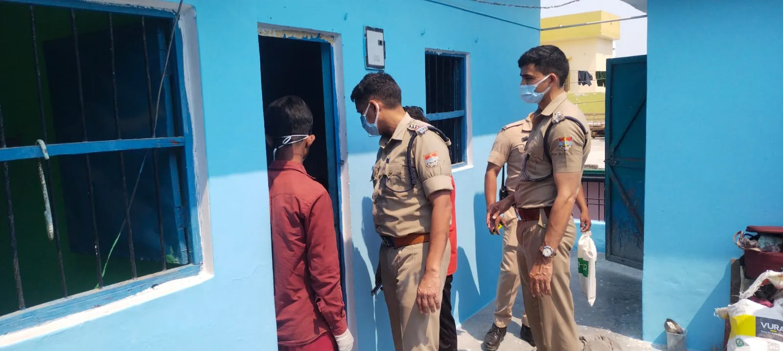 ब्रेकिंग - हल्द्वानी में पत्नी की हत्या कर पति नाबालिग बच्चों सहित हुआ फरार