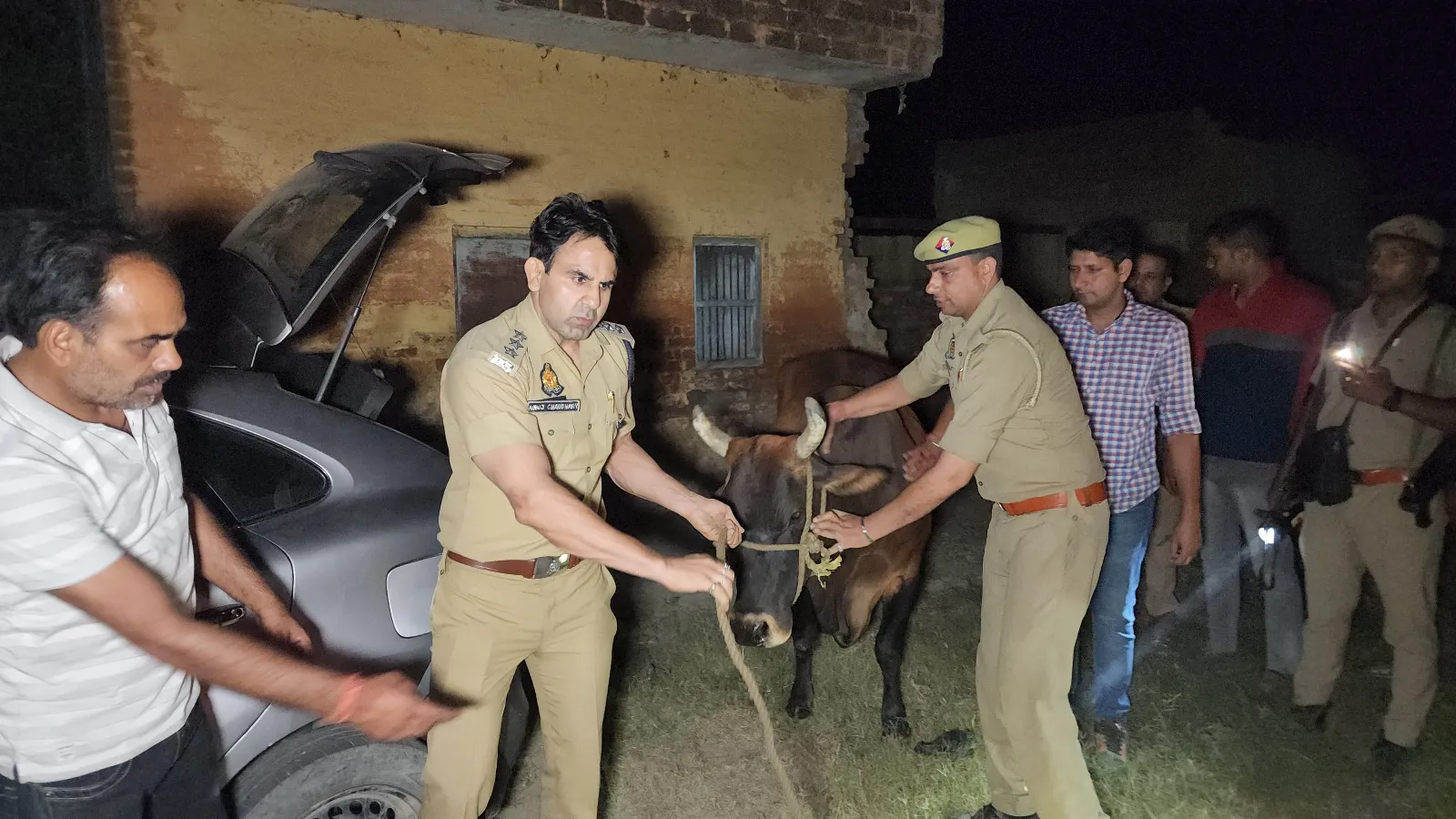 संभल: पुलिस मुठभेड़ में  गोली लगने से दो पशु तस्कर घायल