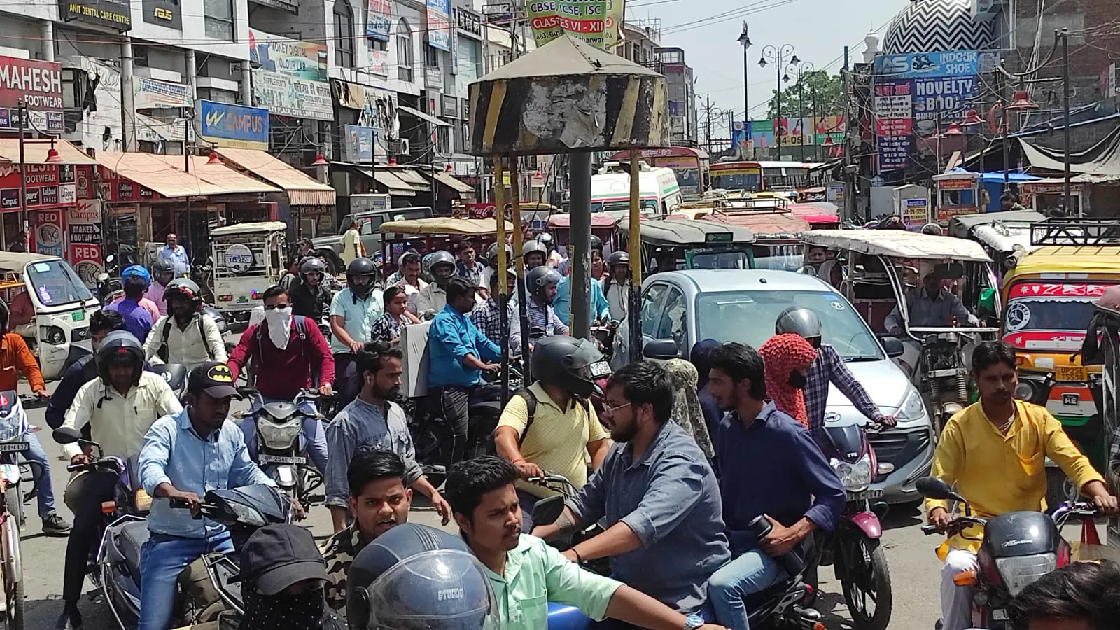 बरेली में महादेव पुल बना जाम का नया प्वाइंट, राहगीरों को दिक्कत 