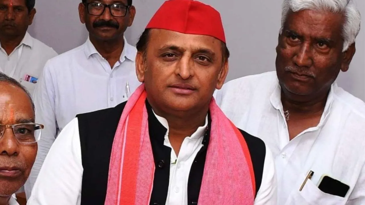 कन्नौज में जमकर गरजे अखिलेश, बोले; 'पहले चरण के मतदान से ही शुरू हो गई भाजपा की हार'