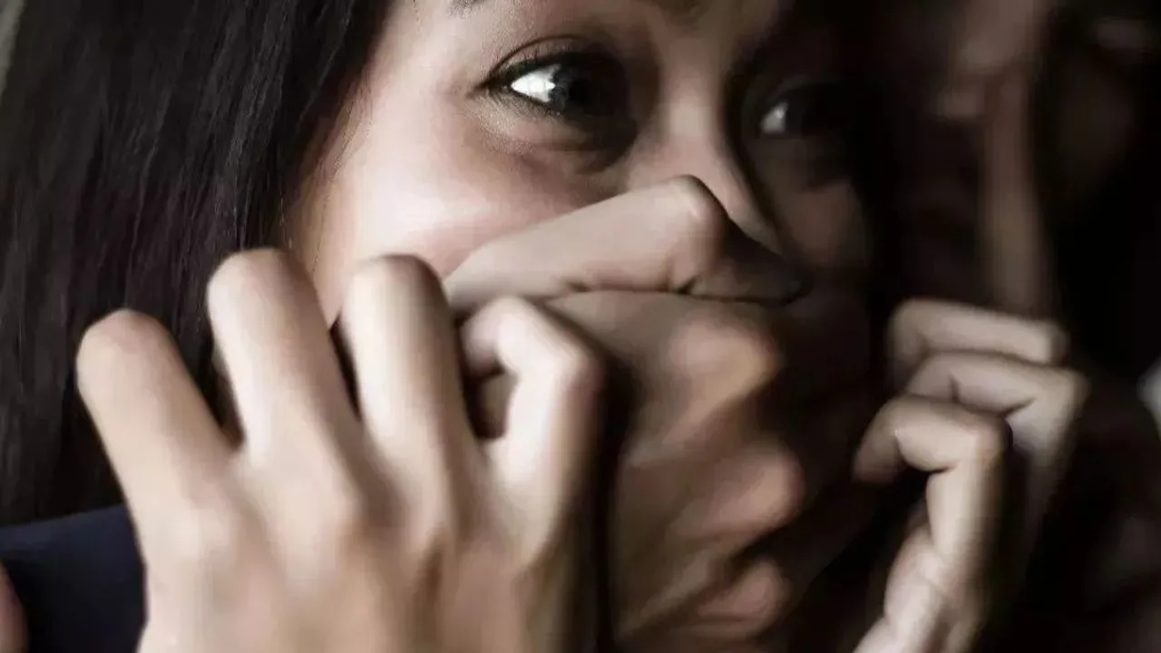 Unnao: युवक ने घर के पास से गुजर रही युवती को बनाया बंधक; पुलिस महकमे में उड़ी अपहरण की सूचना