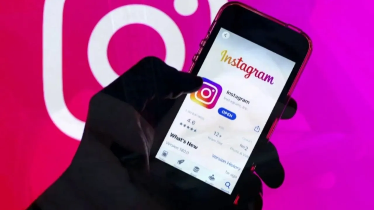 UP: 42 साल की महिला ने इंस्टाग्राम पर लगाई ऐसी तस्वीर, 23 साल का युवक हो गया दीवाना, मिलने पहुंचा तो दोनों के बीच हुआ कुछ ऐसा...