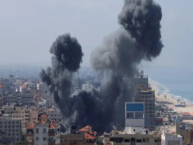 Israel–Hamas war : इजरायल ने गाजा पट्टी में हमास के 12 ठिकानों पर किए हमले, जानिए रूस ने क्या कहा?