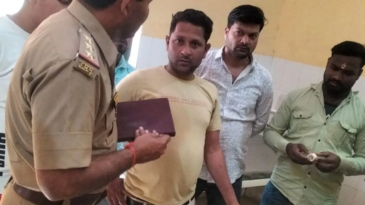 Auraiya: हाईटेंशन लाइन की चपेट में करंट से बस का हेल्पर गंभीर रूप से घायल; मिनी पीजीआई सैफई रेफर