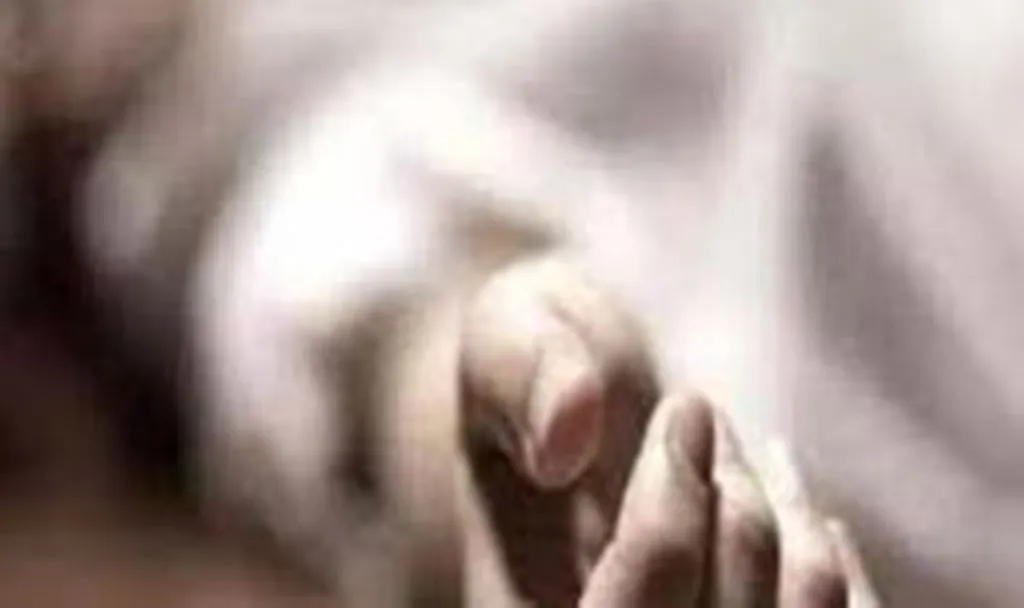 बदायूं: पति से छिन गया ई-रिक्शा, पुलिस ने नहीं की कार्रवाई तो महिला ने उठाया ये कदम...जानें पूरा मामला