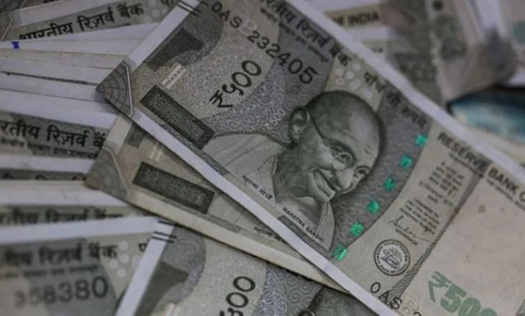 कानपुर: इलेक्ट्रिकल कारोबारी को पुलिस ने 10 लाख की नकदी के साथ पकड़ा, रकम की जब्त 